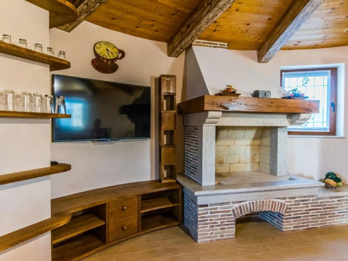 Lovely Holiday Home In Fazana With Swimming Pool