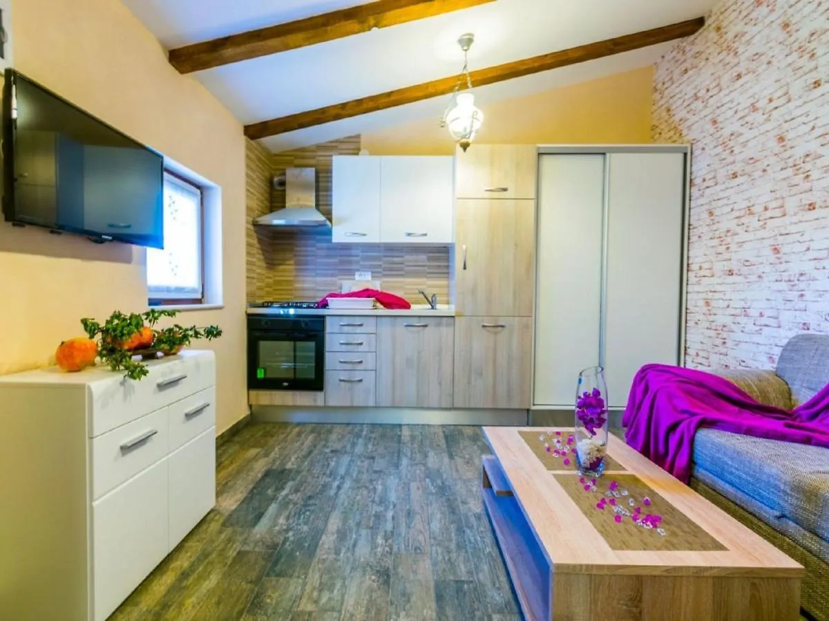 Lovely Holiday Home In Fazana With Swimming Pool Croatia